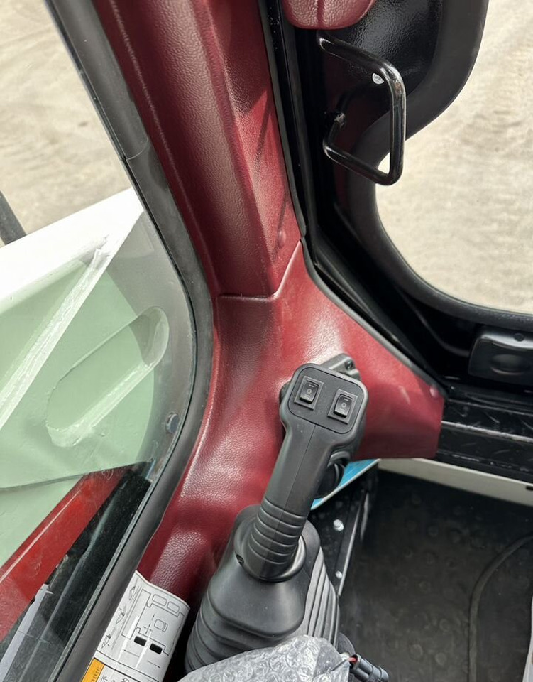 Новый Мини-погрузчик с бортовым поворотом Lonking CDM308: фото 12