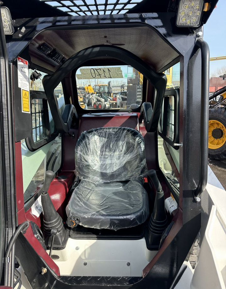 Новый Мини-погрузчик с бортовым поворотом Lonking CDM308: фото 8