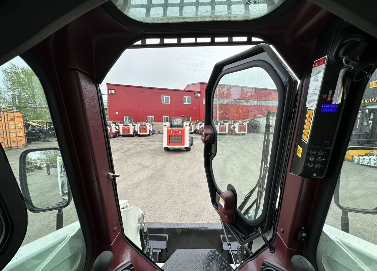 Новый Мини-погрузчик (с бортовым поворотом) Lonking CDM308: фото 12
