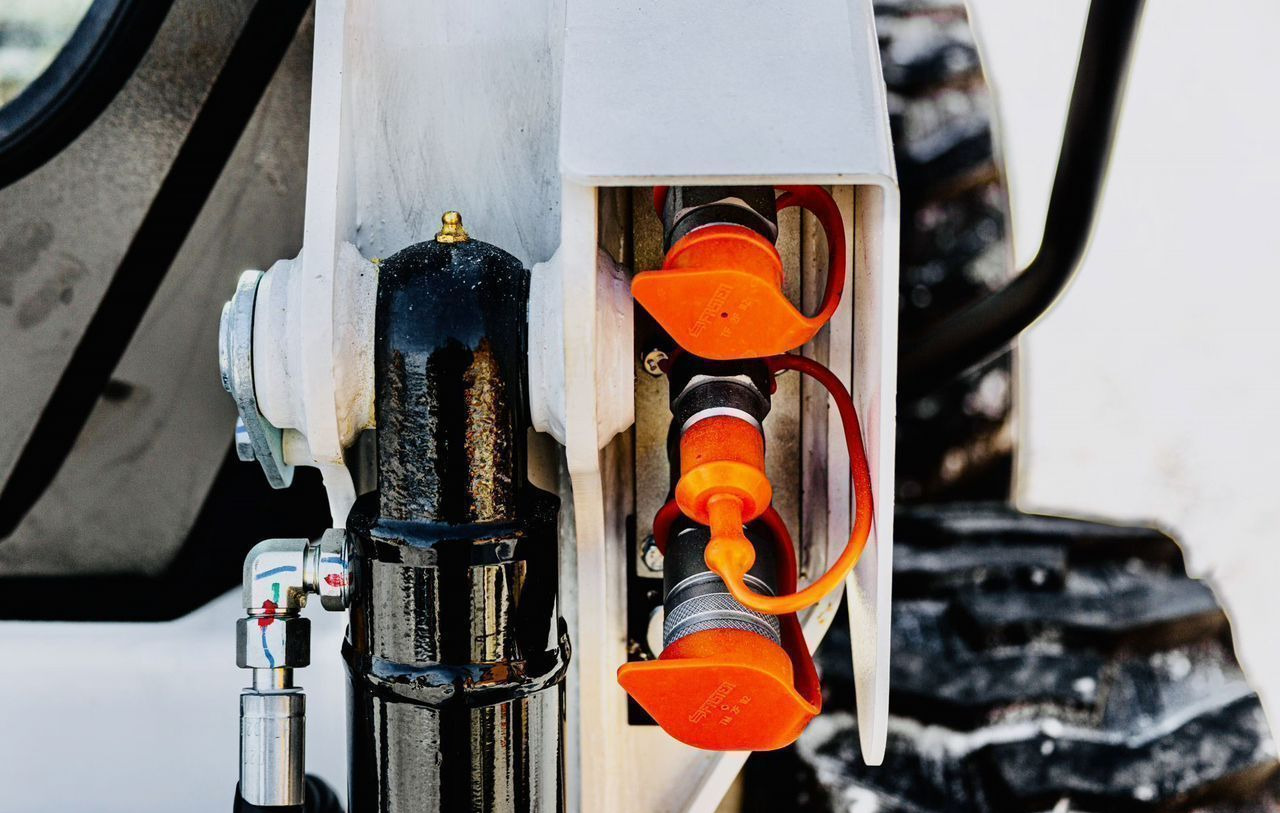 Lonking CDM308 - Мини-погрузчик с бортовым поворотом: фото 4 Lonking CDM308 - Мини-погрузчик с бортовым поворотом: фото 4