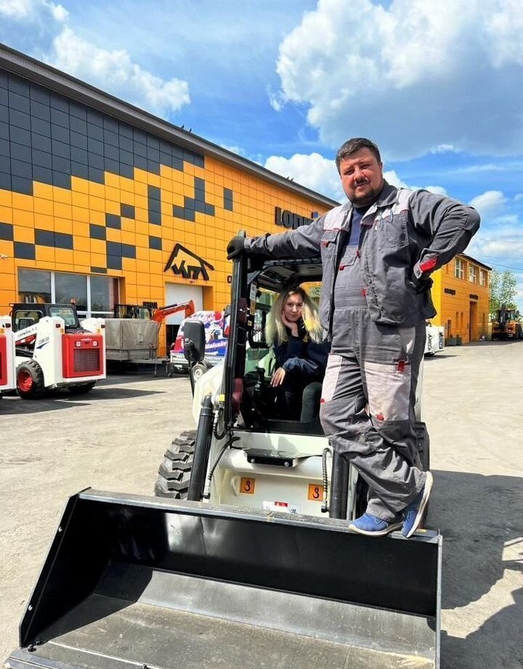 Новый Мини-погрузчик с бортовым поворотом Lonking CDM308: фото 25