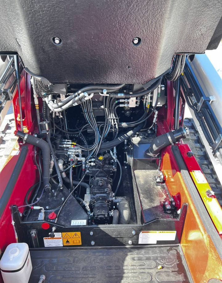 Новый Мини-погрузчик с бортовым поворотом Lonking CDM311T: фото 17