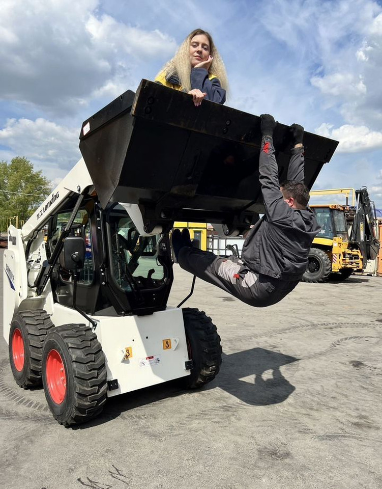 Новый Мини-погрузчик с бортовым поворотом Lonking CDM312: фото 8