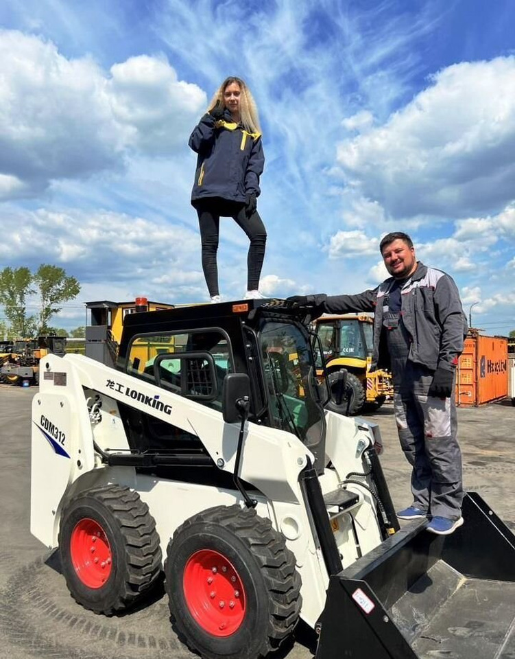 Lonking CDM312 - Мини-погрузчик (с бортовым поворотом): фото 2 Lonking CDM312 - Мини-погрузчик (с бортовым поворотом): фото 2