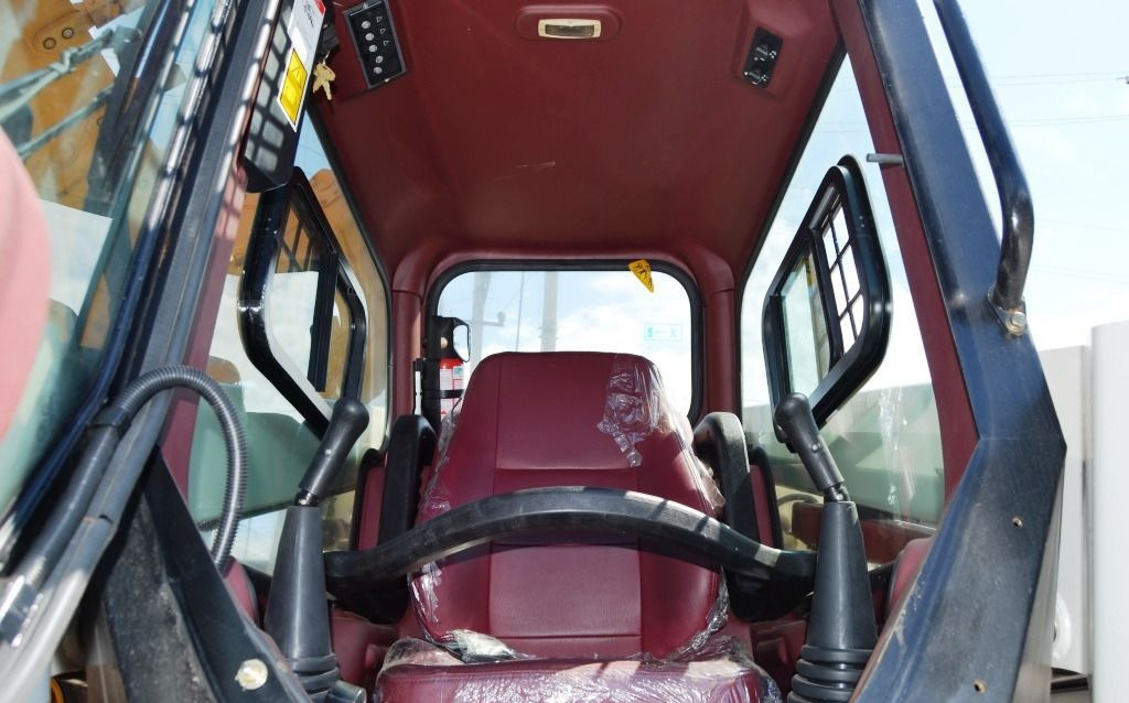 Новый Мини-погрузчик с бортовым поворотом Lonking CDM312: фото 8