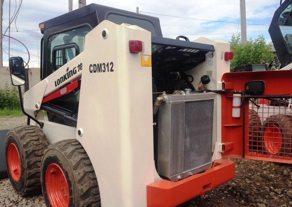 Lonking CDM312 - Мини-погрузчик с бортовым поворотом: фото 5 Lonking CDM312 - Мини-погрузчик с бортовым поворотом: фото 5