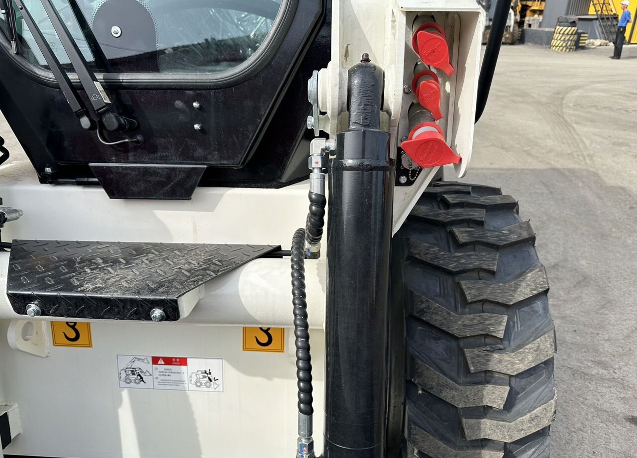 Новый Мини-погрузчик с бортовым поворотом Lonking CDM312: фото 31