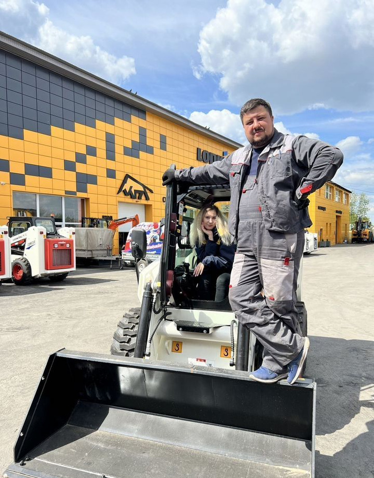 Lonking CDM312 - Мини-погрузчик (с бортовым поворотом): фото 5 Lonking CDM312 - Мини-погрузчик (с бортовым поворотом): фото 5