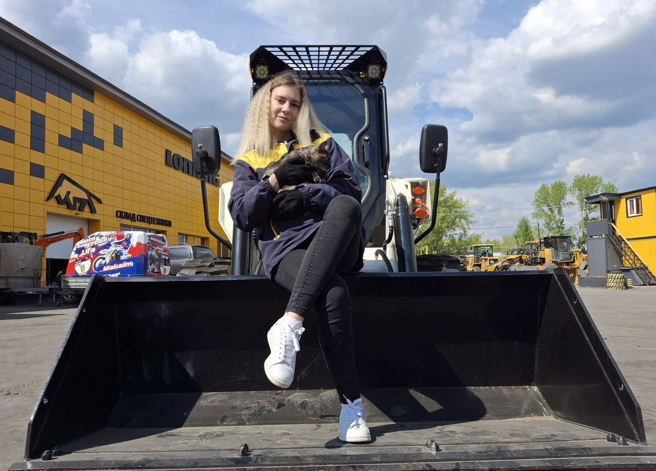 Lonking CDM312 - Мини-погрузчик (с бортовым поворотом): фото 4 Lonking CDM312 - Мини-погрузчик (с бортовым поворотом): фото 4