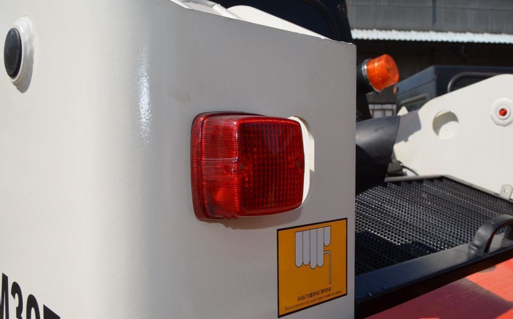 Новый Мини-погрузчик (с бортовым поворотом) Lonking CDM312: фото 18