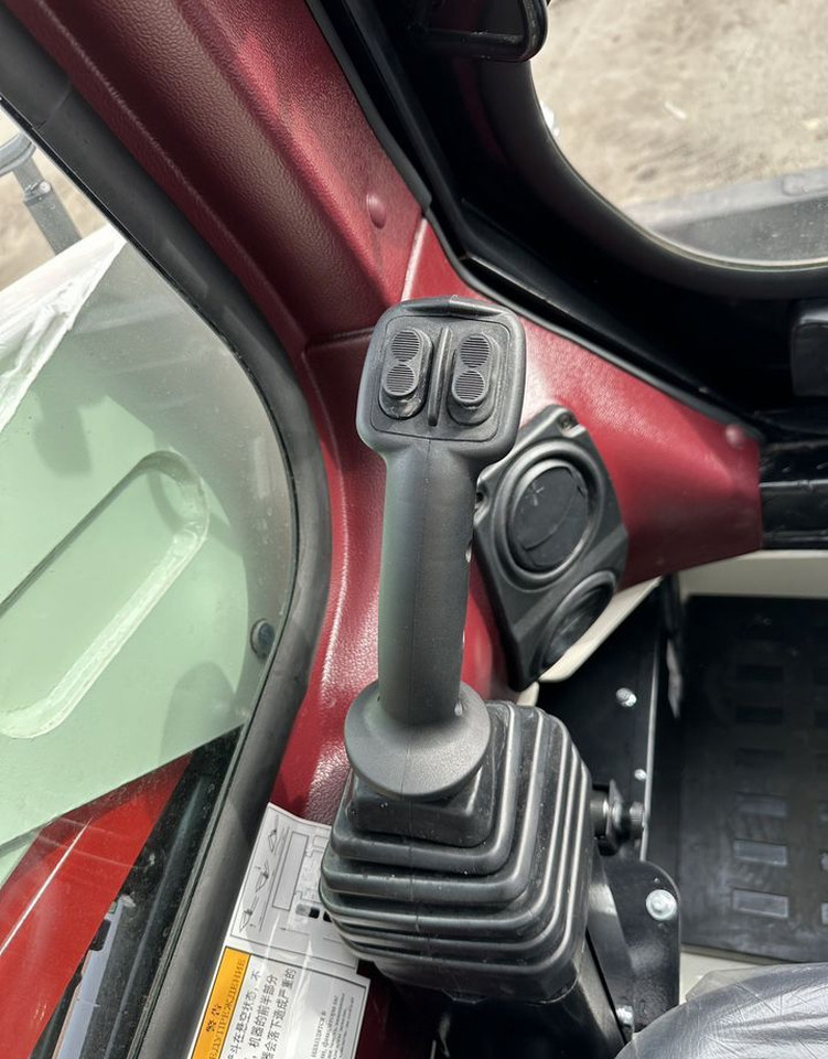 Новый Мини-погрузчик с бортовым поворотом Lonking CDM312: фото 21