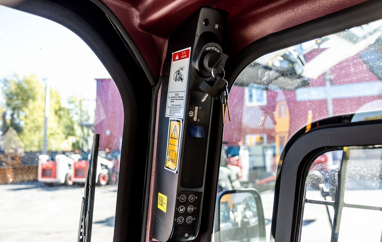 Новый Мини-погрузчик с бортовым поворотом Lonking CDM312: фото 17