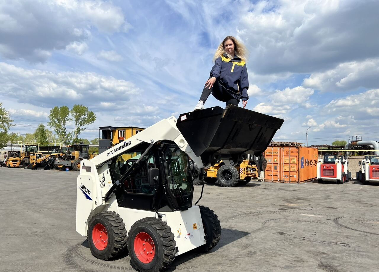 Lonking CDM312 - Мини-погрузчик с бортовым поворотом: фото 3 Lonking CDM312 - Мини-погрузчик с бортовым поворотом: фото 3