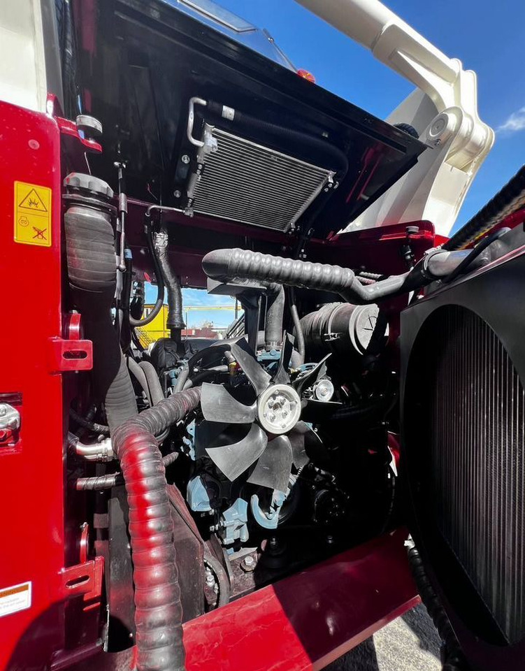 Lonking CDM312M - Мини-погрузчик с бортовым поворотом: фото 5 Lonking CDM312M - Мини-погрузчик с бортовым поворотом: фото 5