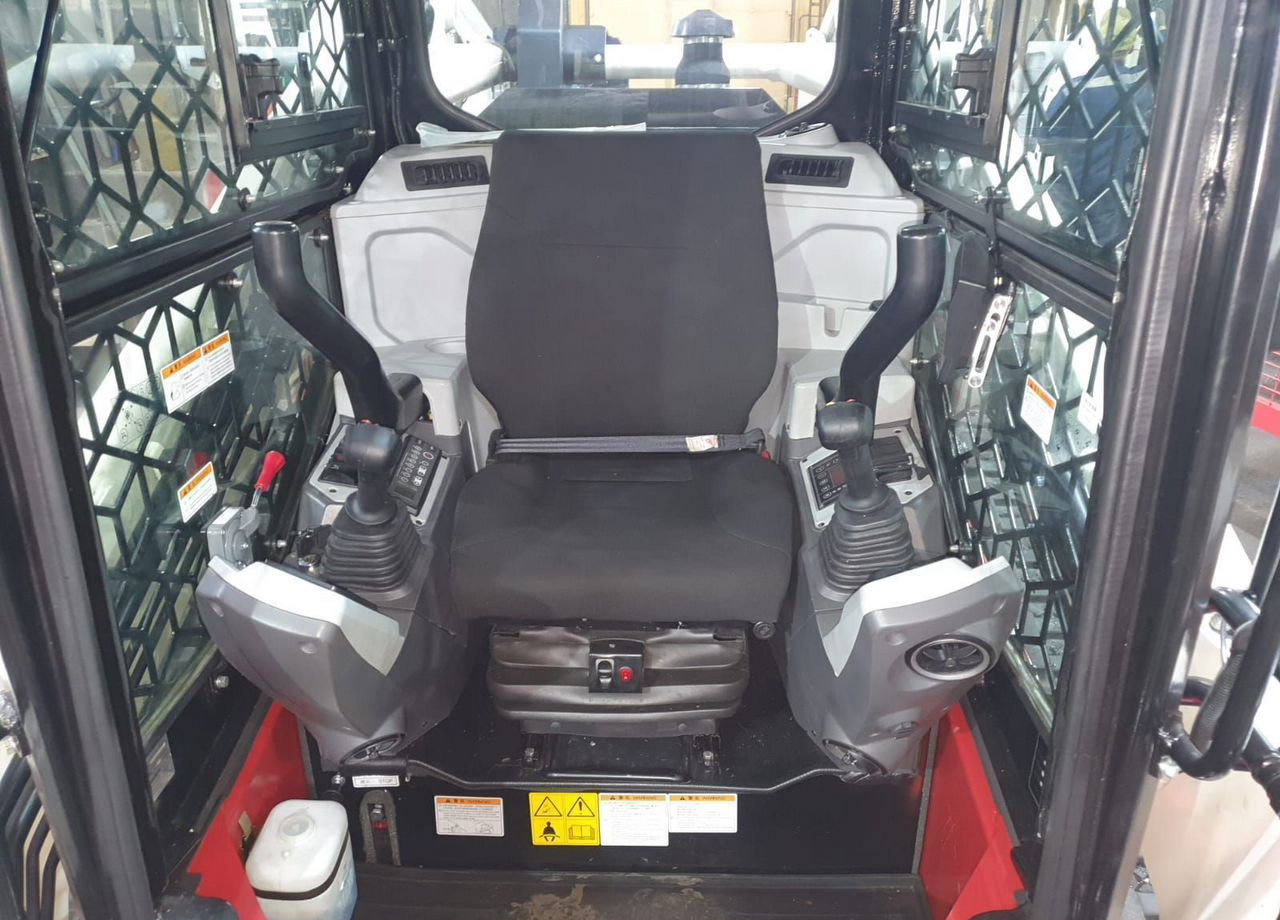 Новый Гусеничный мини-погрузчик Lonking CDM315T: фото 19