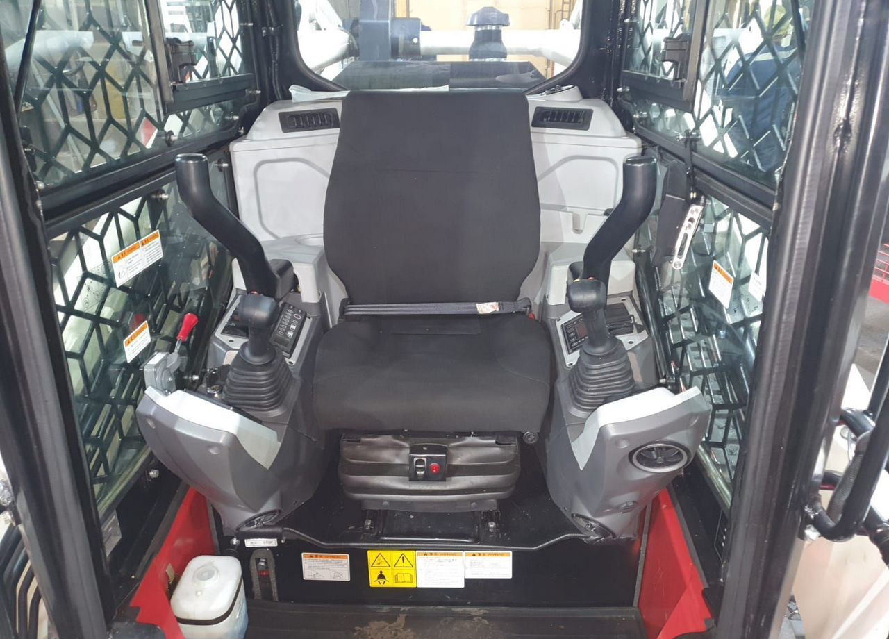 Новый Мини-погрузчик с бортовым поворотом Lonking CDM315T: фото 19