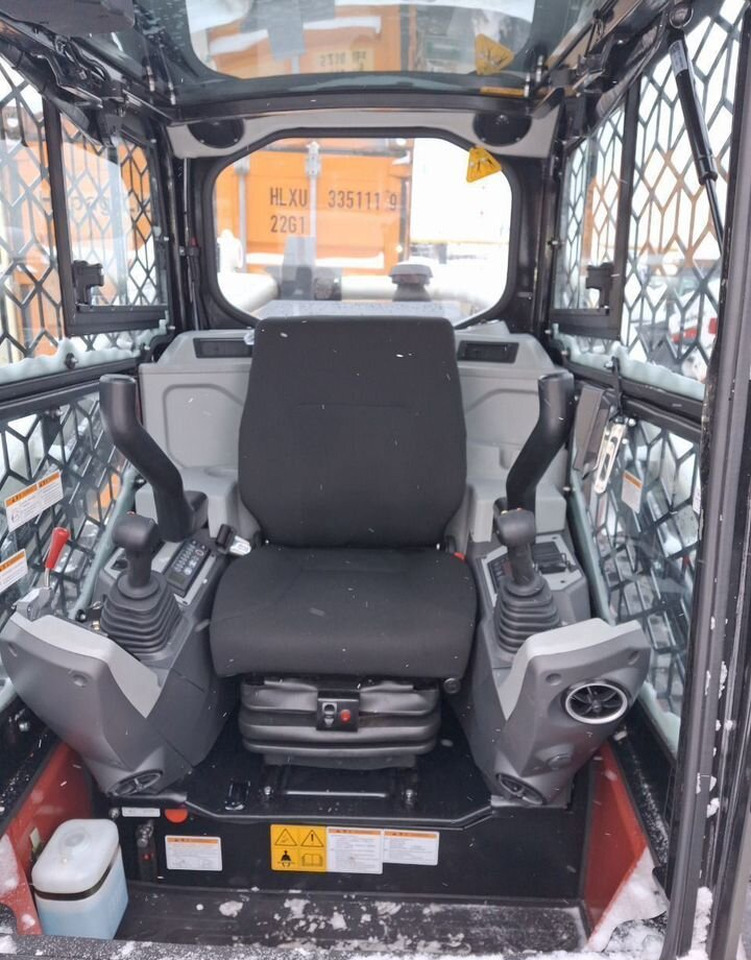 Новый Гусеничный мини-погрузчик Lonking CDM315T: фото 13