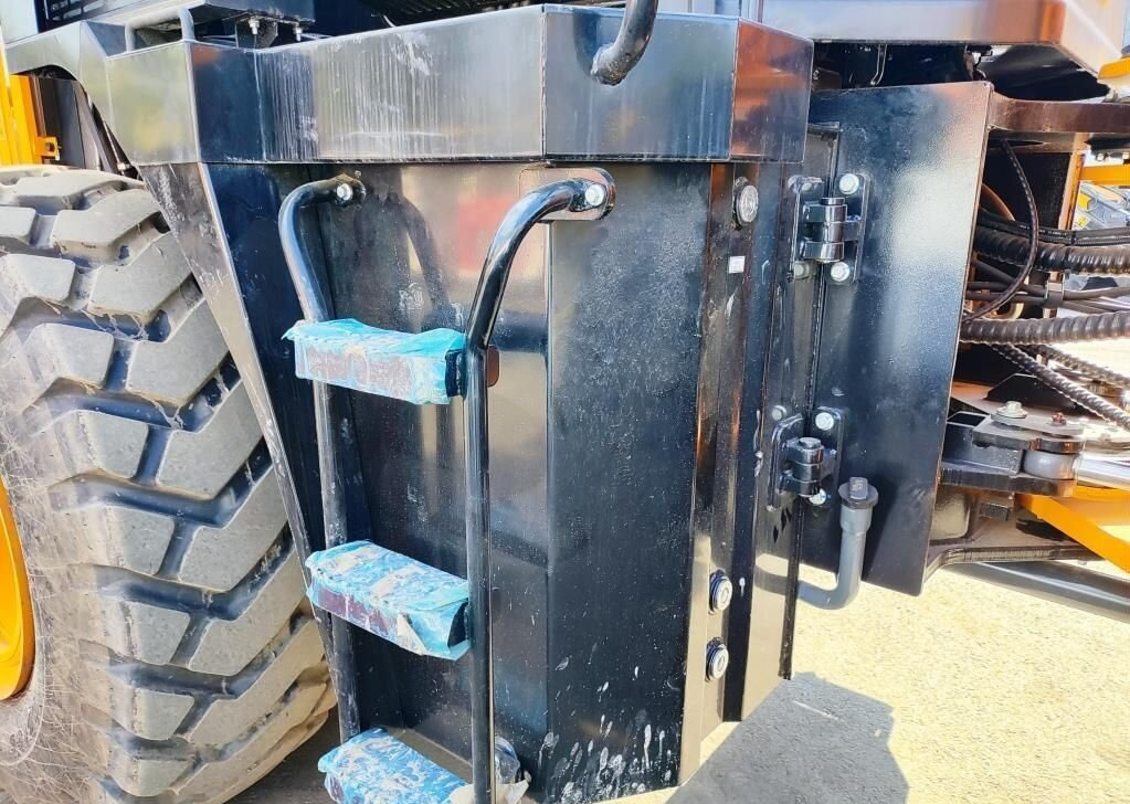 Новый Фронтальный погрузчик Lonking CDM853: фото 24