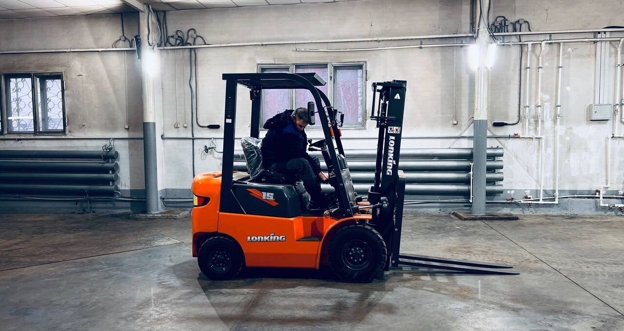 Lonking FD15T - Дизельный погрузчик: фото 1 Lonking FD15T - Дизельный погрузчик: фото 1