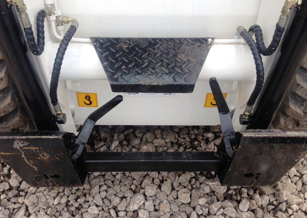 Новый Мини-погрузчик (с бортовым поворотом) Мини погрузчик Lonking CDM307, 760-1230кг. 2021г.в: фото 19