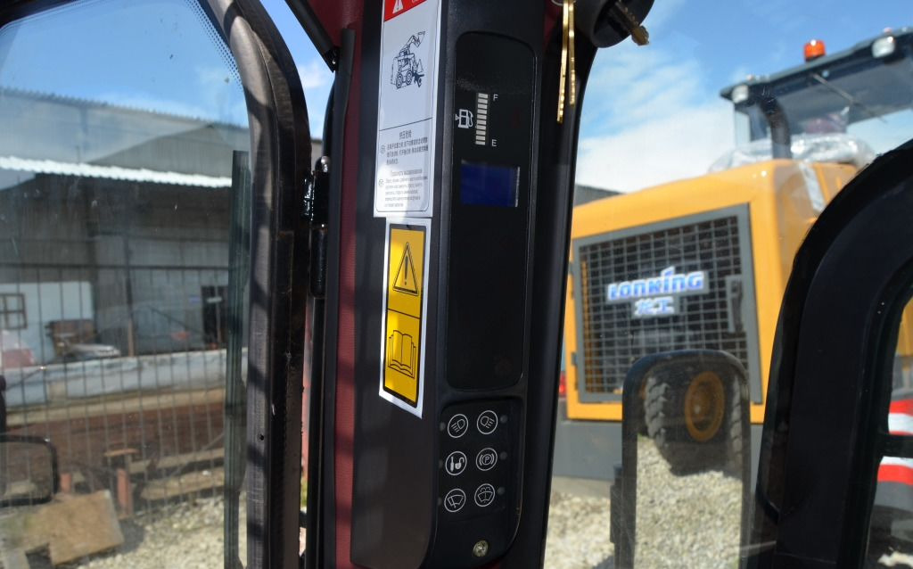 Новый Мини-погрузчик (с бортовым поворотом) Мини-погрузчик Lonking CDM308: фото 7