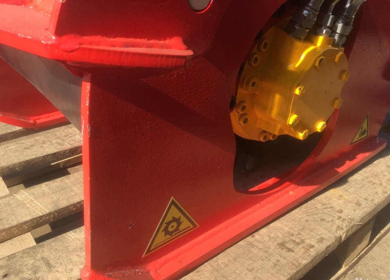 Навесное оборудование, Дорожная фреза для Мини-погрузчиков (с бортовым поворотом) Дорожная фреза для мини-погрузчика: фото 8