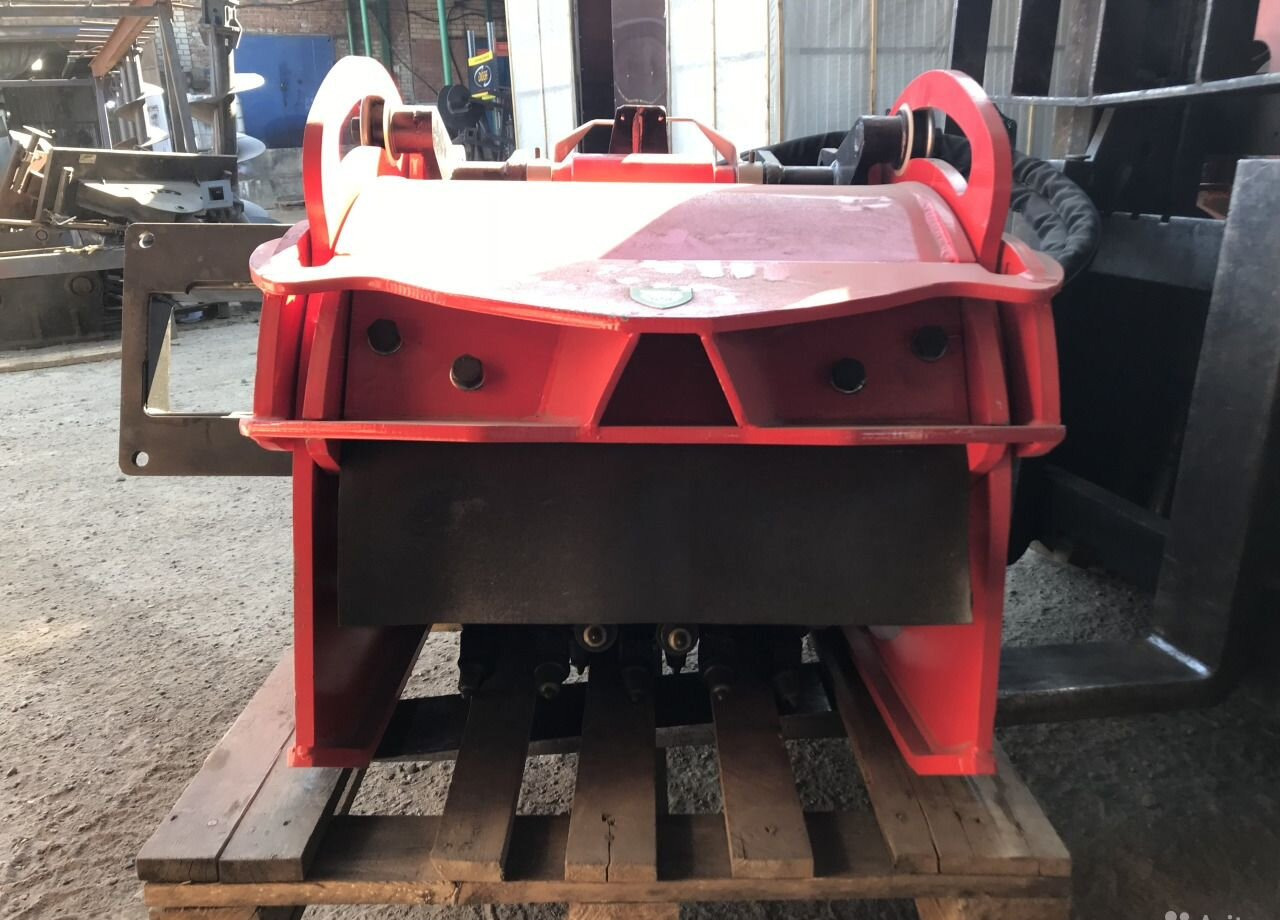 Навесное оборудование, Дорожная фреза для Мини-погрузчиков (с бортовым поворотом) Дорожная фреза для мини-погрузчика: фото 10