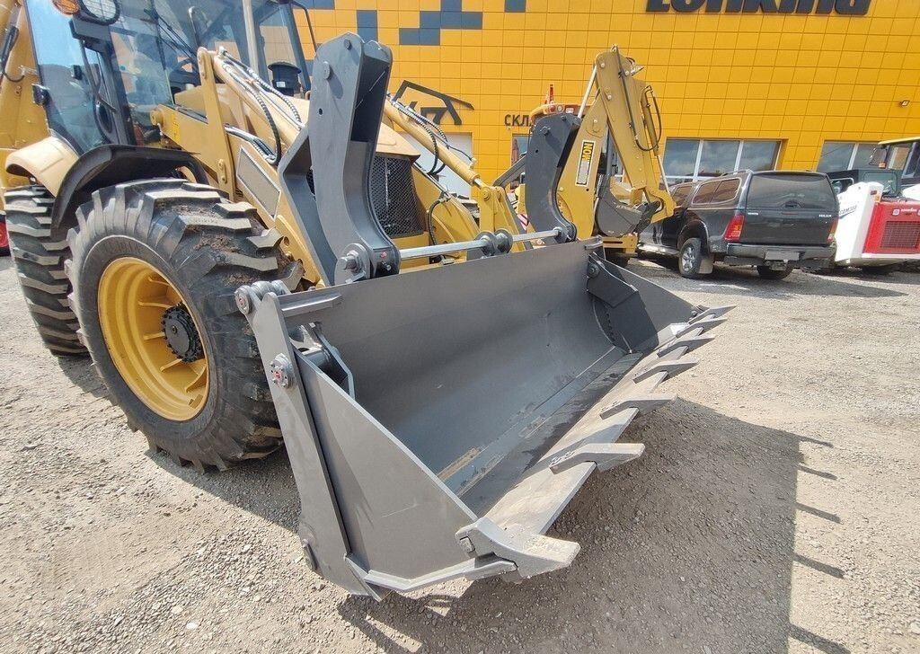 Паллетные вилы откидные нa экcкaватор-погрузчик - Вилы для Строительной техники: фото 4 Паллетные вилы откидные нa экcкaватор-погрузчик - Вилы для Строительной техники: фото 4