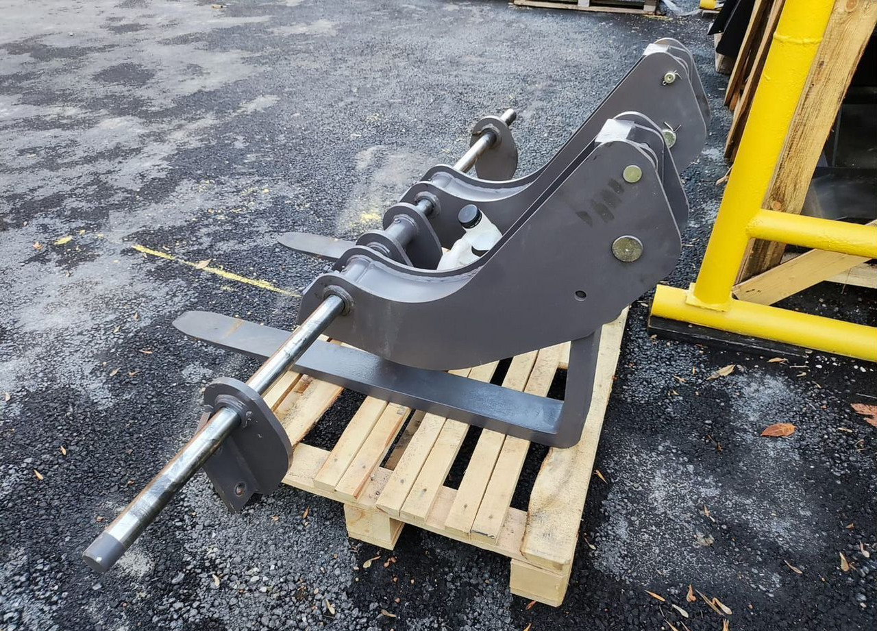 Паллетные вилы откидные нa экcкaватор-погрузчик - Вилы для Строительной техники: фото 3 Паллетные вилы откидные нa экcкaватор-погрузчик - Вилы для Строительной техники: фото 3