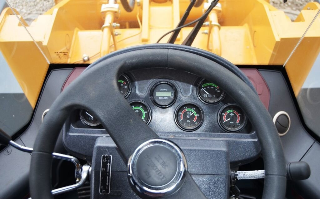 Погрузчик фронтальный Lonking 3 тонны, 1.8 м3 - Фронтальный погрузчик: фото 4 Погрузчик фронтальный Lonking 3 тонны, 1.8 м3 - Фронтальный погрузчик: фото 4