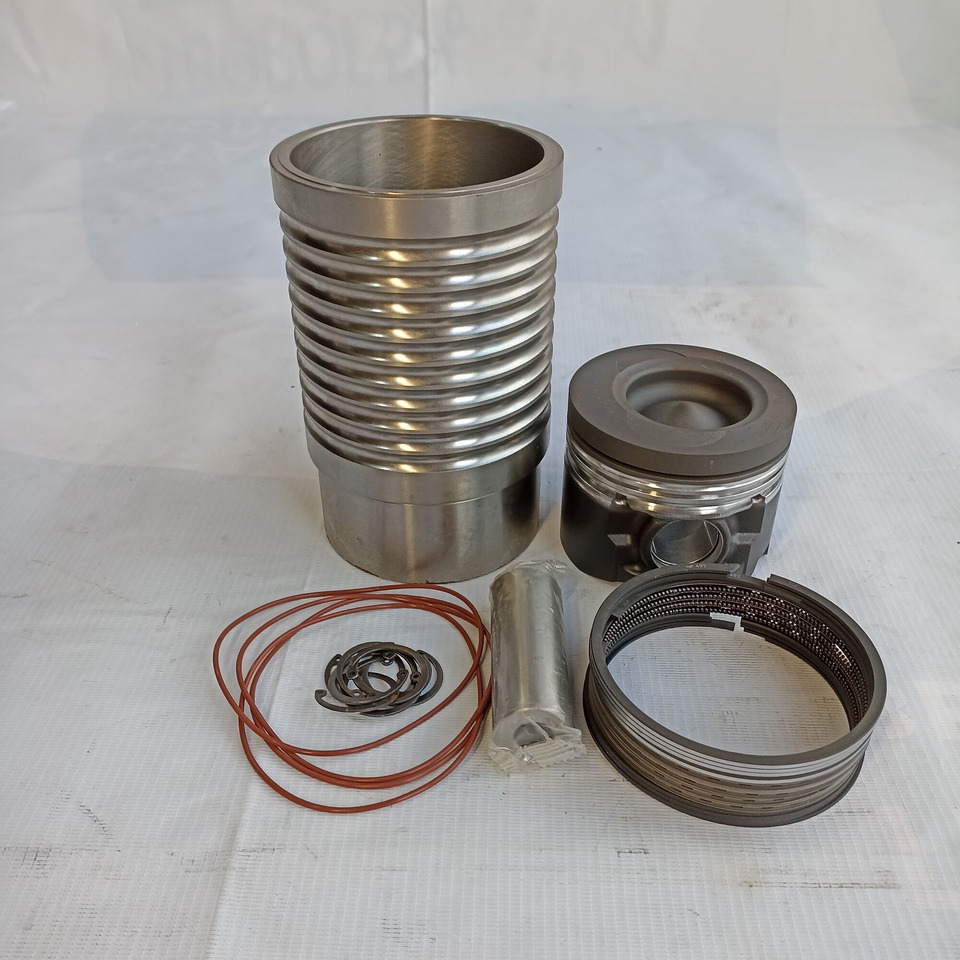 Поршневая группа ДВС YUCHAI YCD4J22G/YCD4J22t-115/YCD4R - Двигатель и запчасти для Строительной техники: фото 1 Поршневая группа ДВС YUCHAI YCD4J22G/YCD4J22t-115/YCD4R - Двигатель и запчасти для Строительной техники: фото 1
