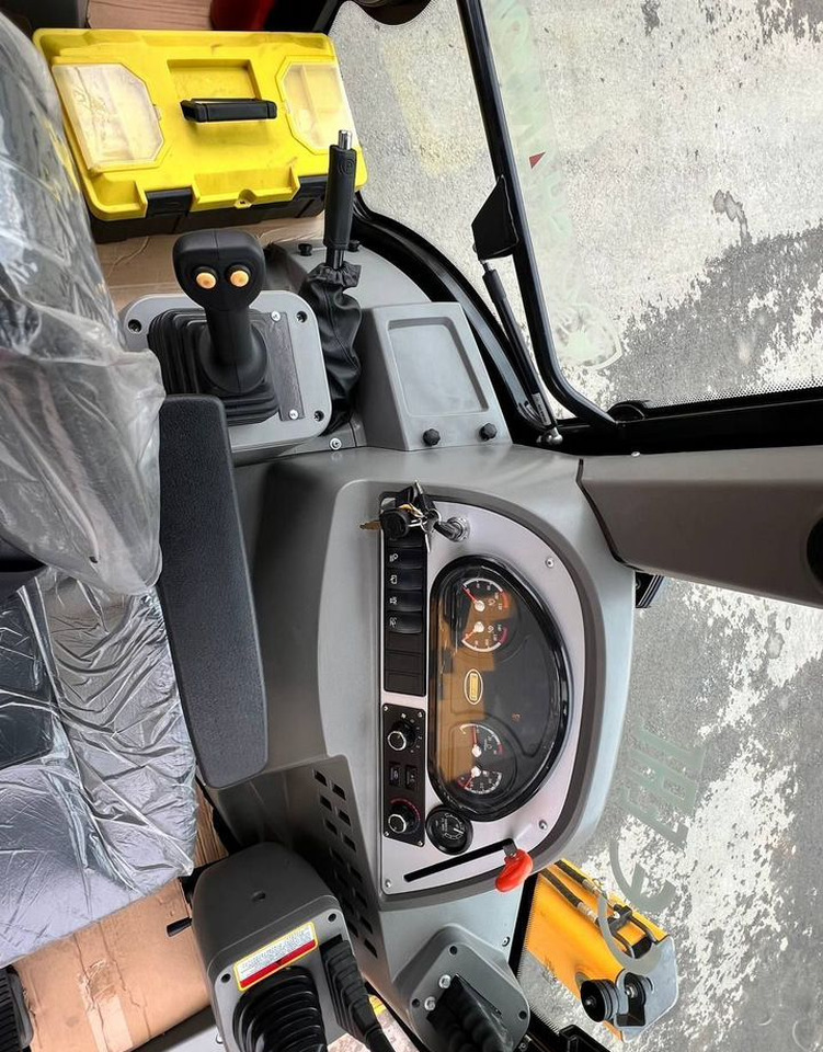 Новый Экскаватор-погрузчик Shanmon 388H-III Carraro: фото 8