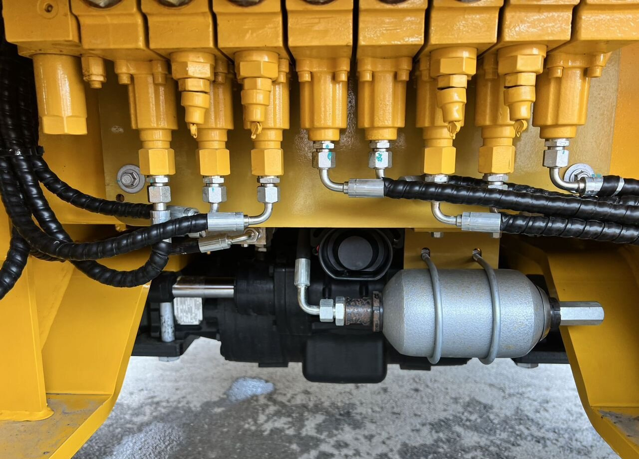 Новый Экскаватор-погрузчик Shanmon 388H-III: фото 13