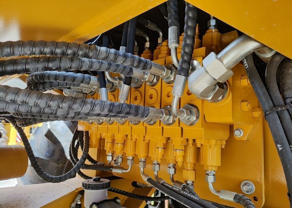 Новый Экскаватор-погрузчик Shanmon 388H: фото 7