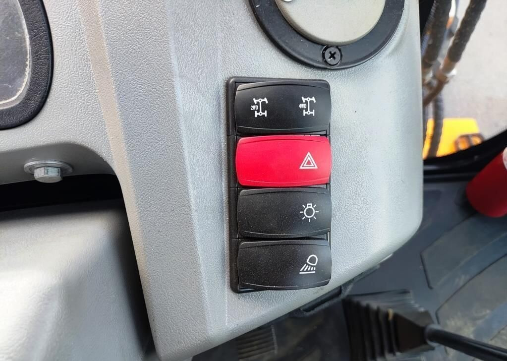 Новый Экскаватор-погрузчик Shanmon 388T: фото 13