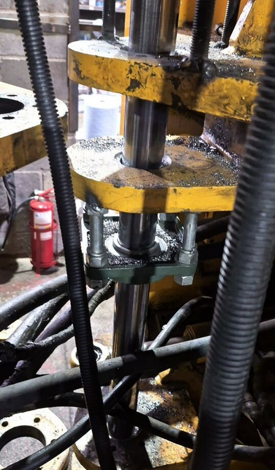 Расточка, наплавка, восстановление отверстий - Строительная техника: фото 4 Расточка, наплавка, восстановление отверстий - Строительная техника: фото 4