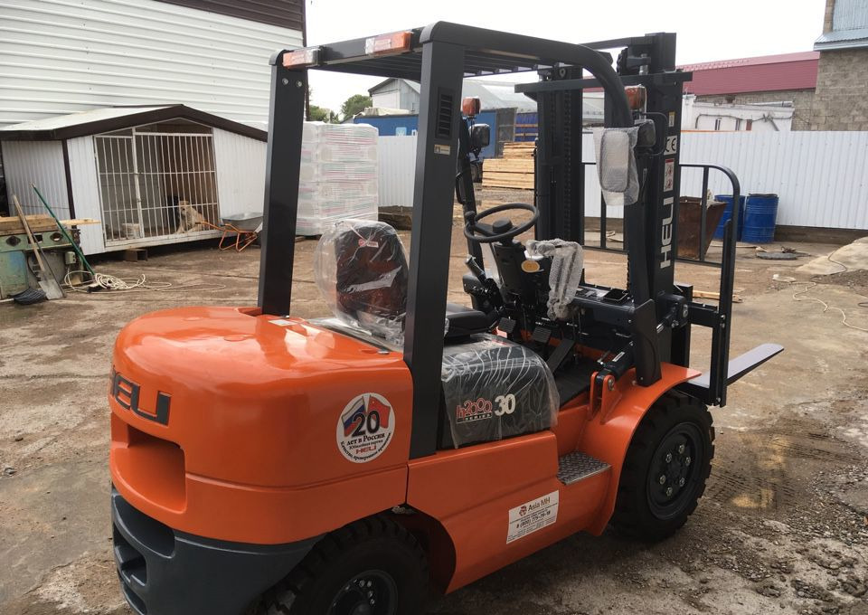 Вилочный автопогрузчик heli cpcd30 - 2019 г.в - Дизельный погрузчик: фото 3 Вилочный автопогрузчик heli cpcd30 - 2019 г.в - Дизельный погрузчик: фото 3