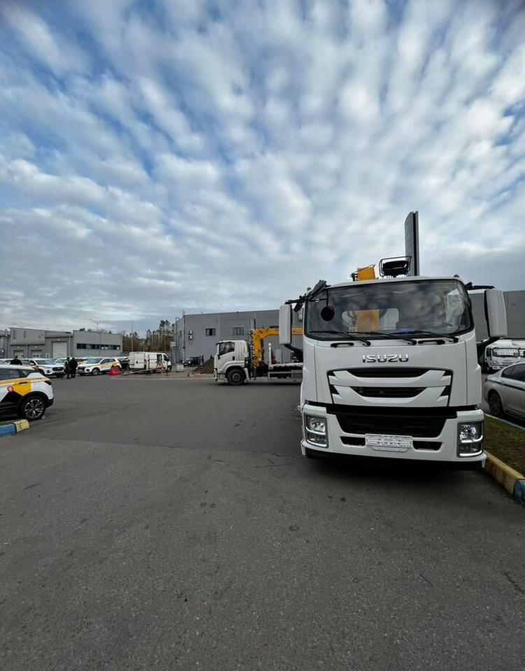 Новый Бортовой грузовик/ Платформа, Автоманипулятор Isuzu Elf (N-series): фото 30 Новый Бортовой грузовик/ Платформа, Автоманипулятор Isuzu Elf (N-series): фото 30