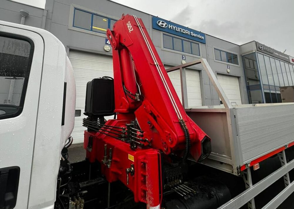 Isuzu Elf (N-series) - Бортовой грузовик/ Платформа, Автоманипулятор: фото 5 Isuzu Elf (N-series) - Бортовой грузовик/ Платформа, Автоманипулятор: фото 5