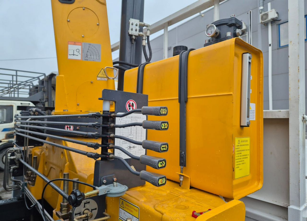 Новый Грузовик бортовой/ Платформа, Автоманипулятор Isuzu Elf (N-series): фото 20 Новый Грузовик бортовой/ Платформа, Автоманипулятор Isuzu Elf (N-series): фото 20