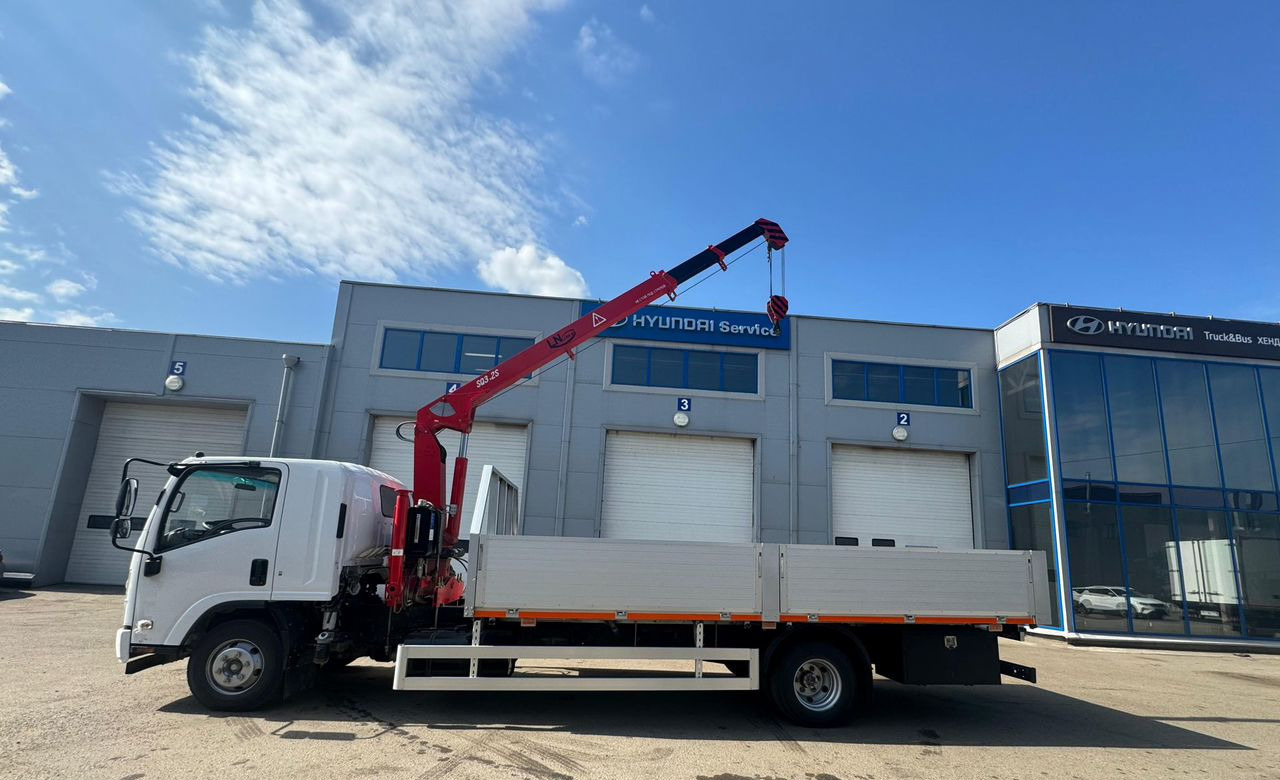 Isuzu Elf (N-series) - Грузовик бортовой/ Платформа, Автоманипулятор: фото 2 Isuzu Elf (N-series) - Грузовик бортовой/ Платформа, Автоманипулятор: фото 2