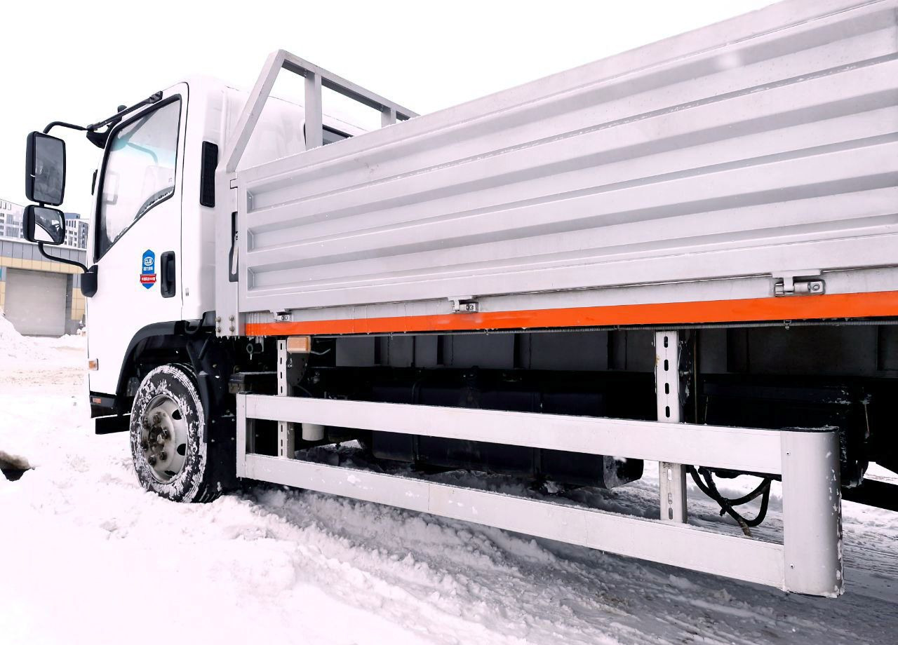 Новый Бортовой грузовик/ Платформа Isuzu Elf (N-series): фото 9
