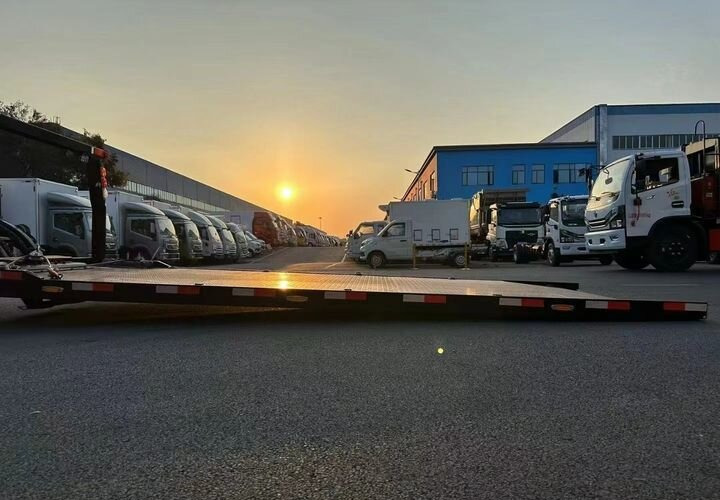 Новый Эвакуатор Isuzu Elf: фото 9