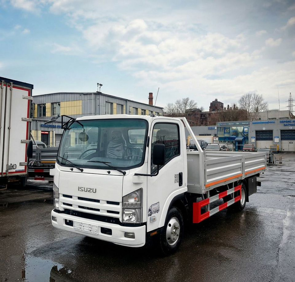 Isuzu Elf - Бортовой грузовик/ Платформа: фото 1 Isuzu Elf - Бортовой грузовик/ Платформа: фото 1