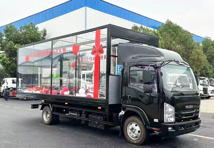 Isuzu Elf - Эвакуатор: фото 3 Isuzu Elf - Эвакуатор: фото 3