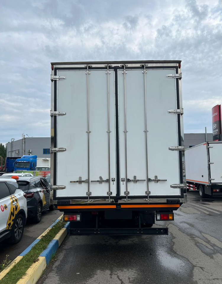 Isuzu Elf - Рефрижератор: фото 5 Isuzu Elf - Рефрижератор: фото 5