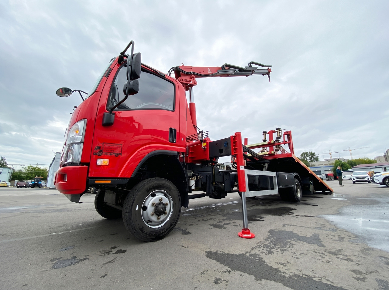 Isuzu Elf - Эвакуатор: фото 5 Isuzu Elf - Эвакуатор: фото 5