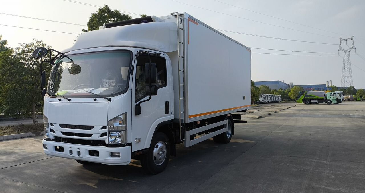 Isuzu Elf - Рефрижератор: фото 3 Isuzu Elf - Рефрижератор: фото 3