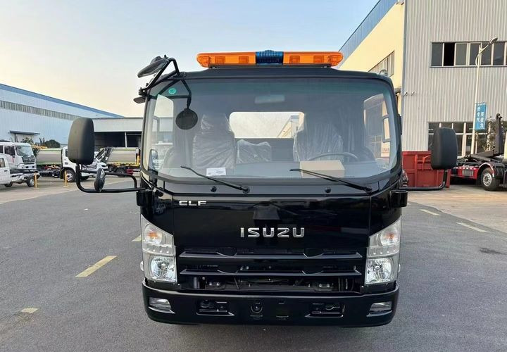 Isuzu Elf - Эвакуатор: фото 3 Isuzu Elf - Эвакуатор: фото 3