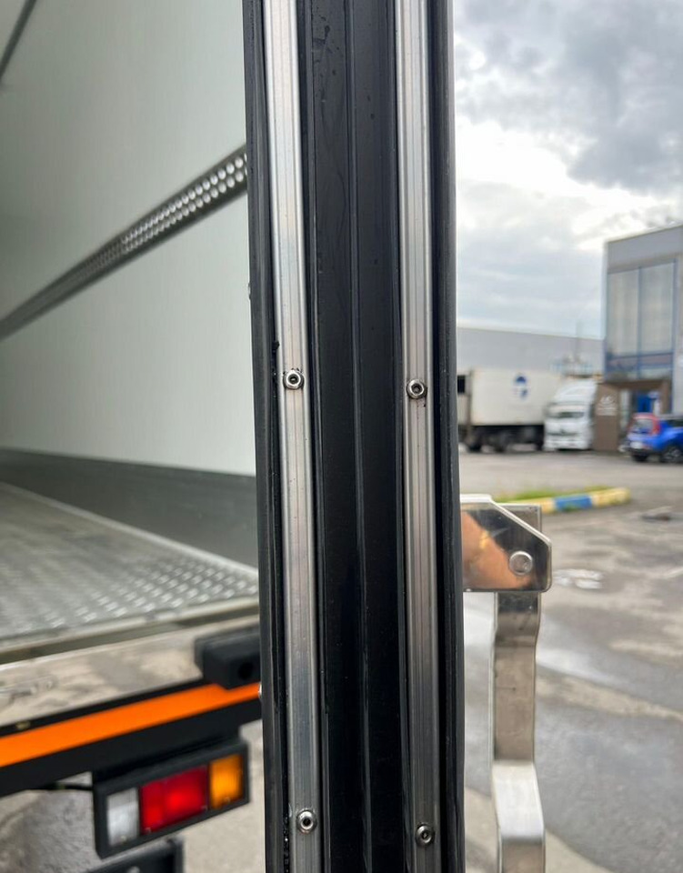 Новый Рефрижератор Isuzu Elf: фото 8